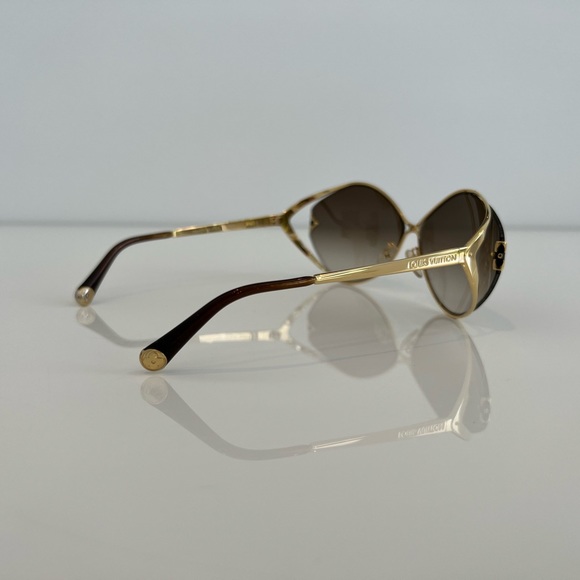 LOUIS VUITTON GOLD METAL FRAME SUNGLASSES NWOTS! - Picture 9 of 17